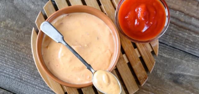 Jak zrobić sos do hamburgerów, który zachwyci Twoich gości Jak zrobić sos do hamburgerów, który zachwyci Twoich gości