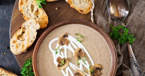 Co dodać do zupy grzybowej, aby zaskoczyć smakiem i aromatem? Co dodać do zupy grzybowej, aby zaskoczyć smakiem i aromatem?