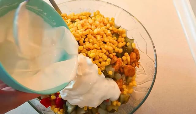 Czy można zamrozić sałatkę gyros? Odkryj, dlaczego to nie działa Czy można zamrozić sałatkę gyros? Odkryj, dlaczego to nie działa